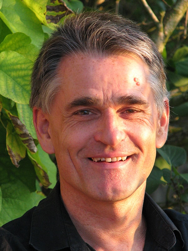 Sharan T Gaertner Kriegsenkel Kongress